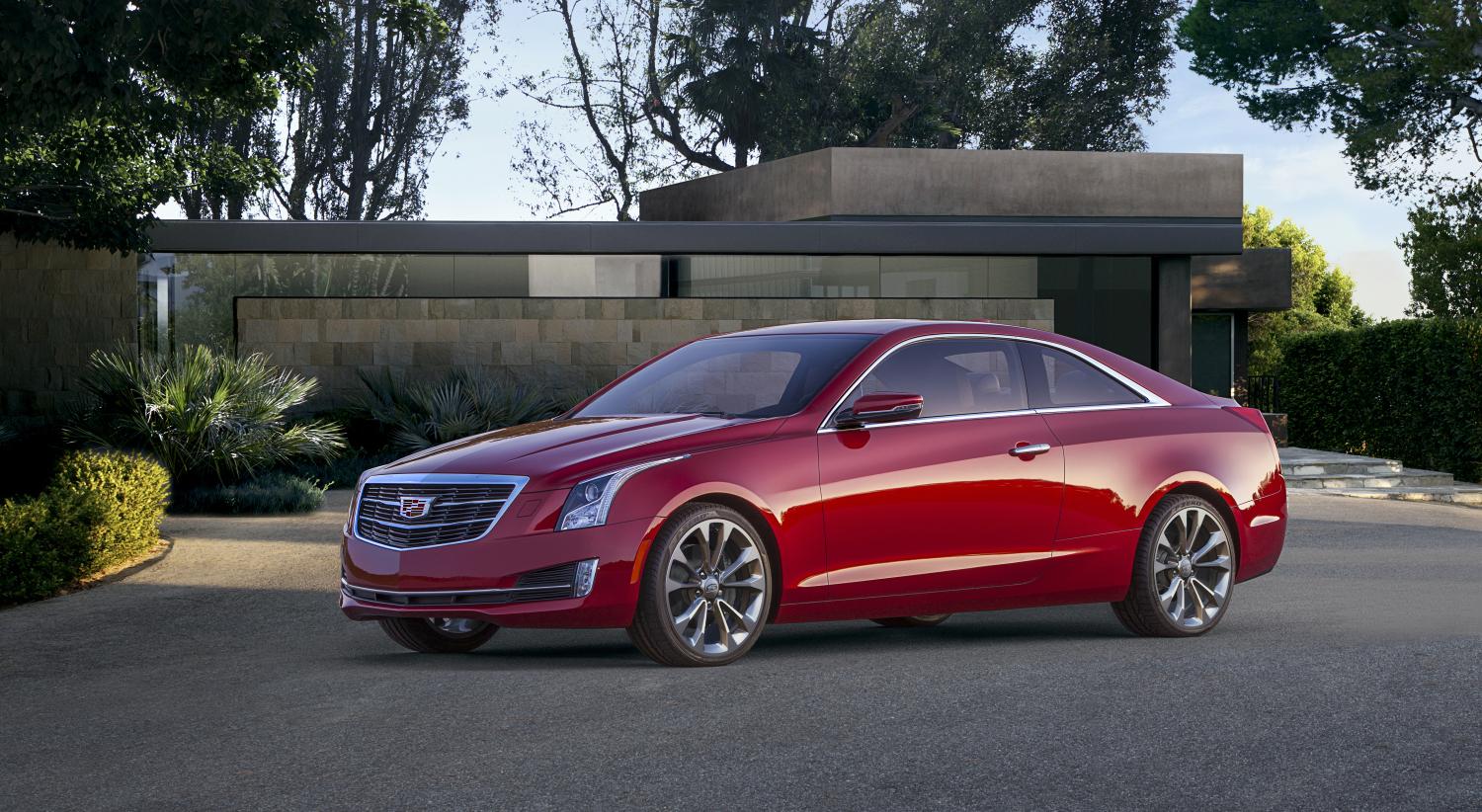 2015-Cadillac-ATScoupe-001