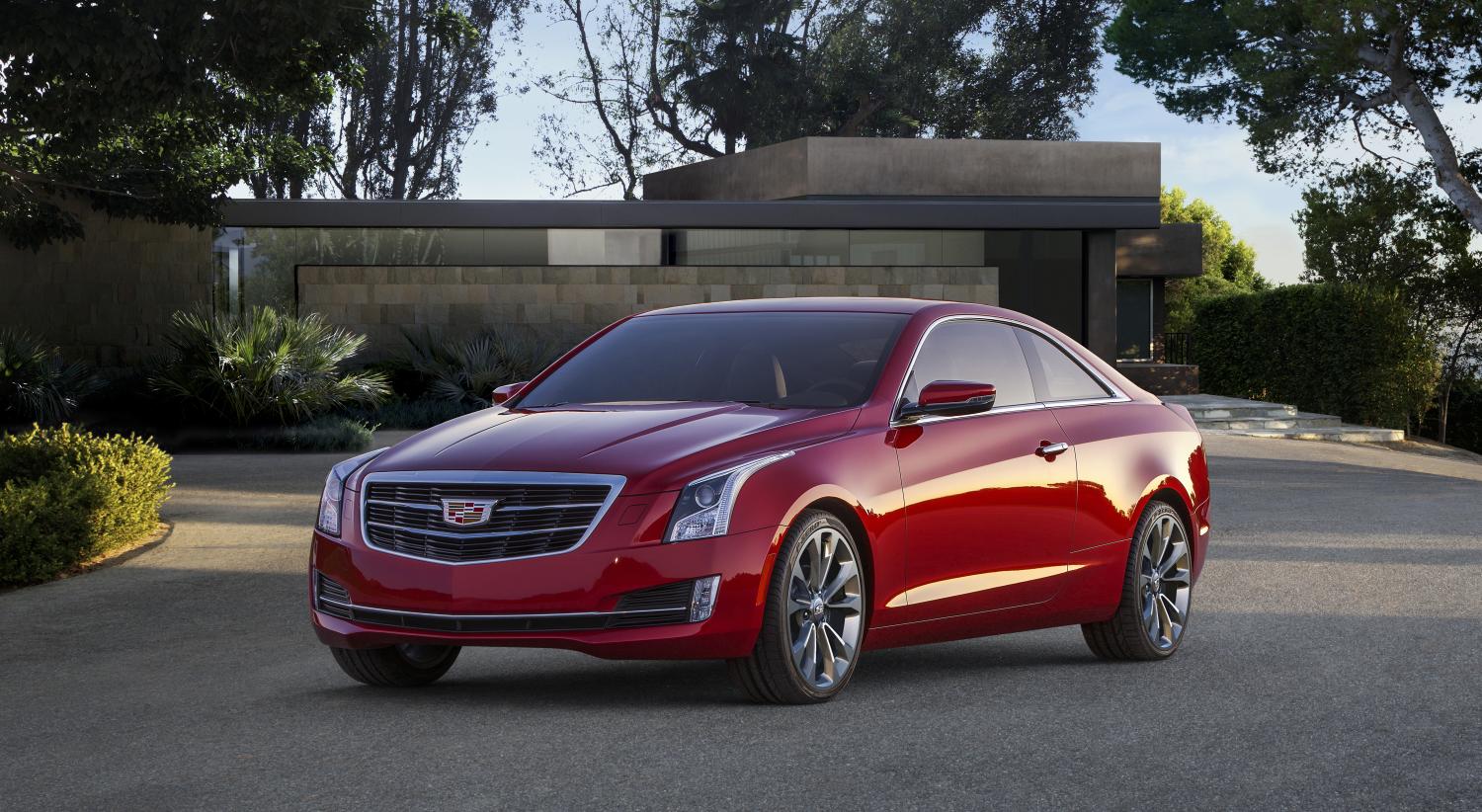 2015-Cadillac-ATScoupe-004