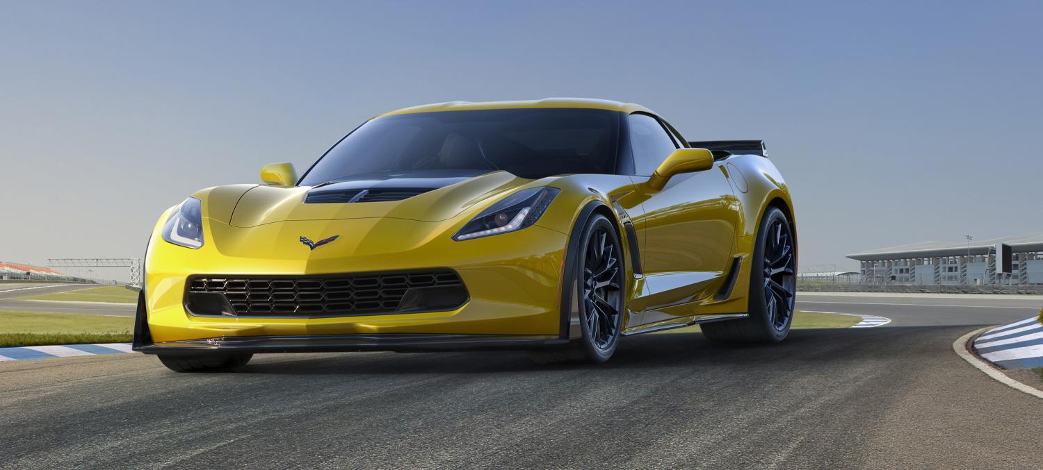 2015-Chevrolet-CorvetteZ06-004