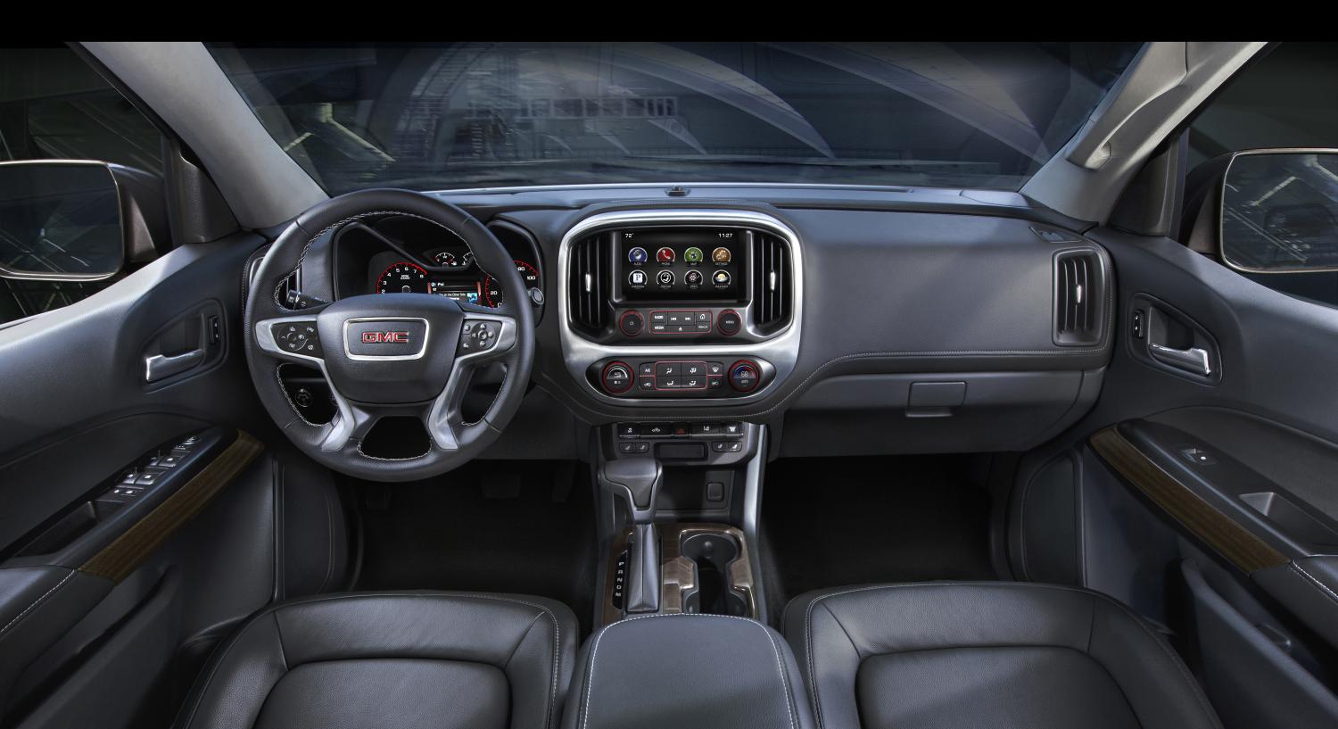 2015-GMC-Canyon-Interior-Detail-015