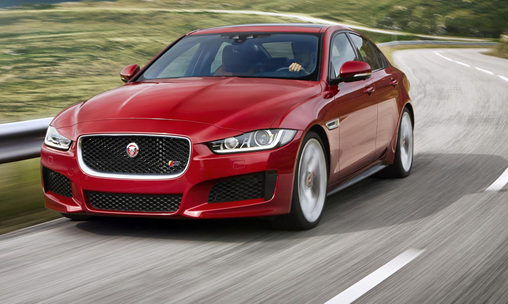 JAGUAR_XE_S_DYNAMIC_03