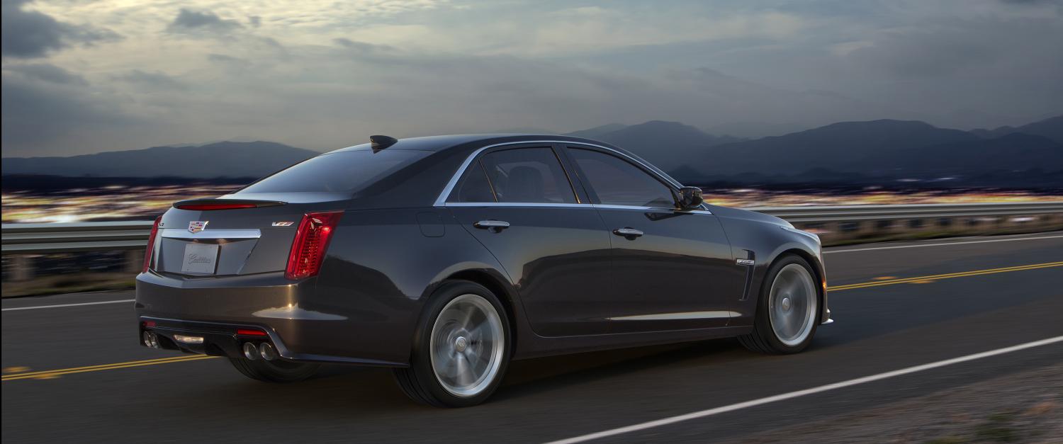 2016-Cadillac-CTS-V-Sedan-008