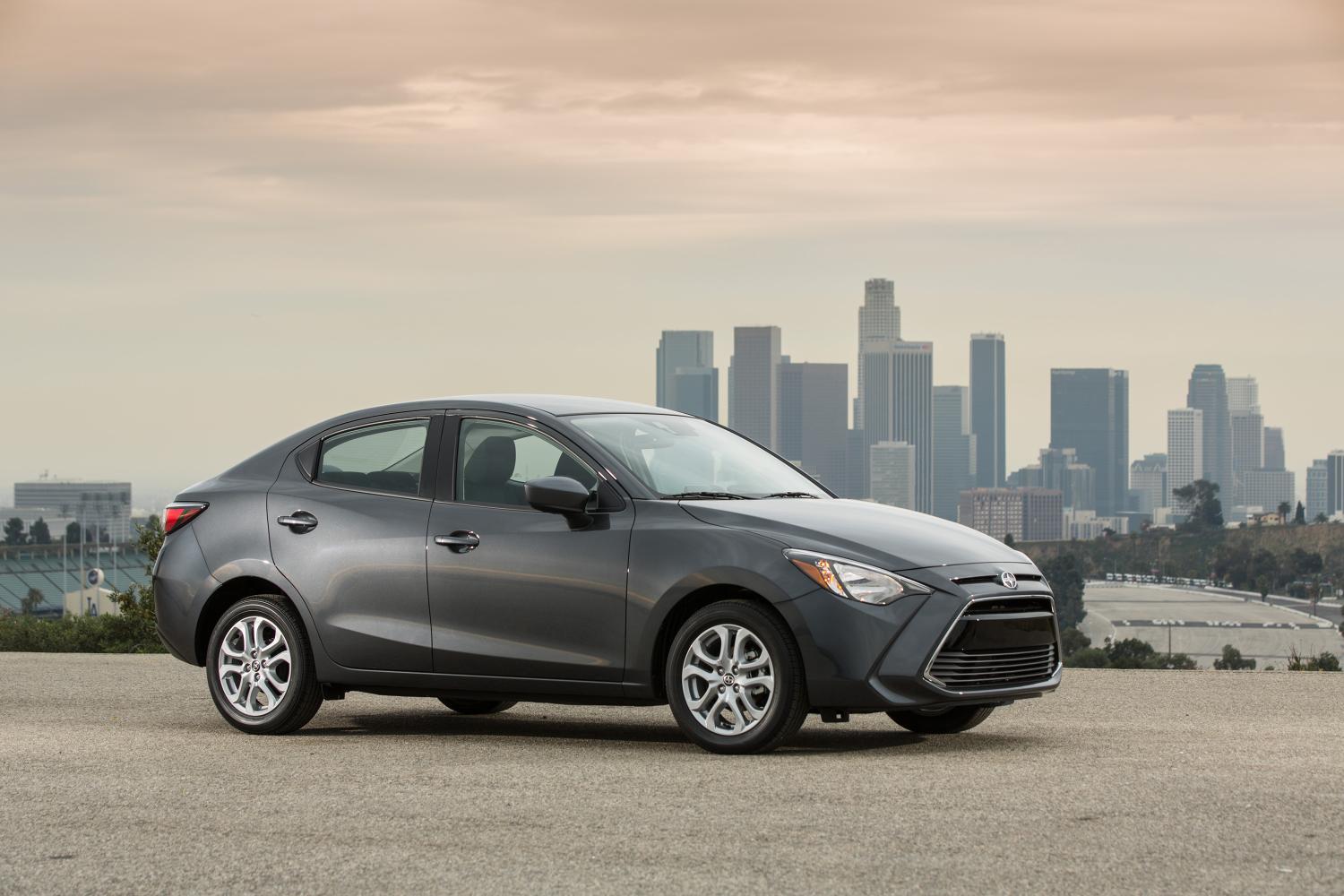 2015_NYIAS_Scion_iA_010