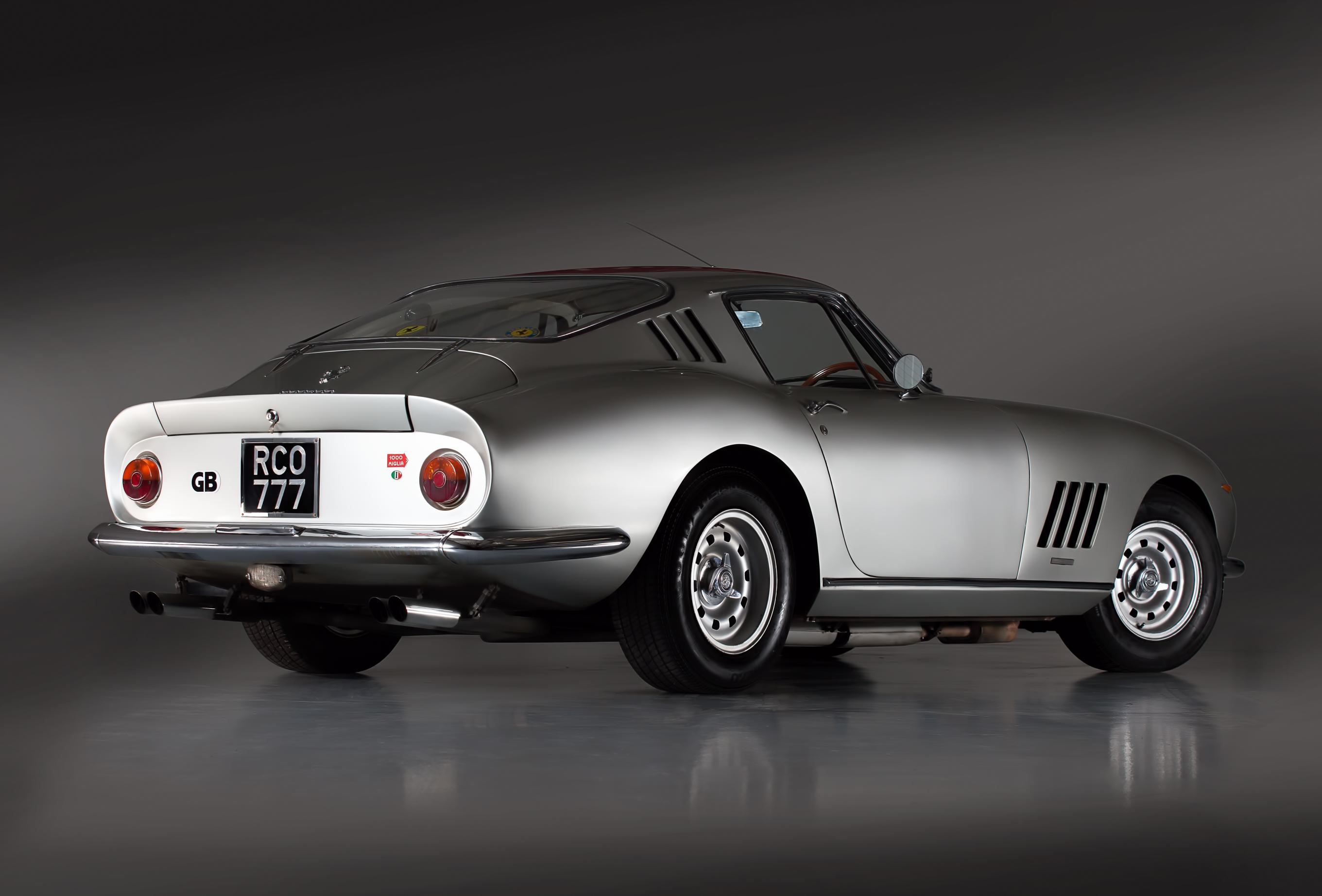 HandH_Colton_Ferrari_275_GTB-4_rear_3-4_land