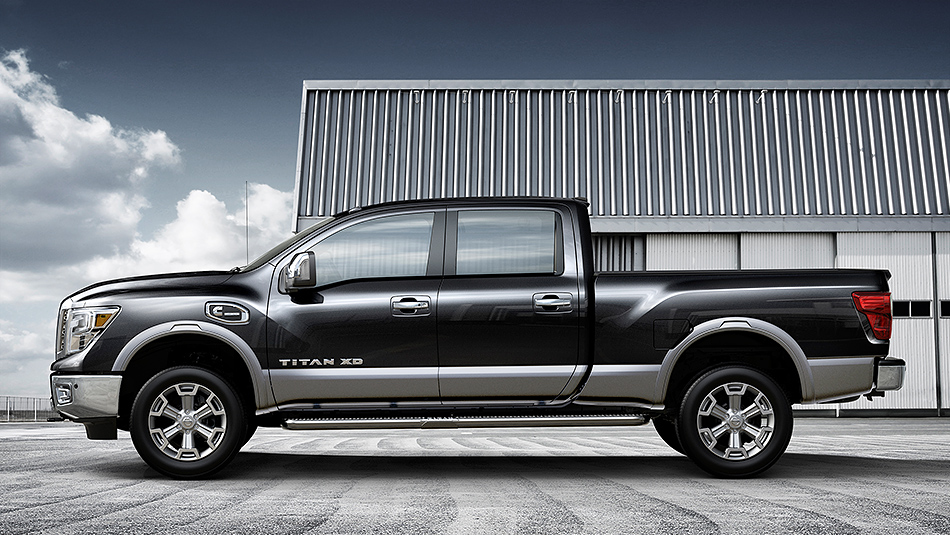 2016-nissan-titan-sl-side-view-magnetic-black-urban-setting