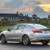 2016_Acura_TLX_Exterior_V6_SH_AWD_018