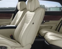 2016_Jaguar_XJ_Interior_3_LowRes