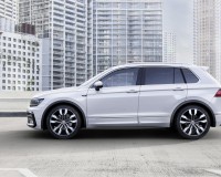 New Tiguan R-Line 7