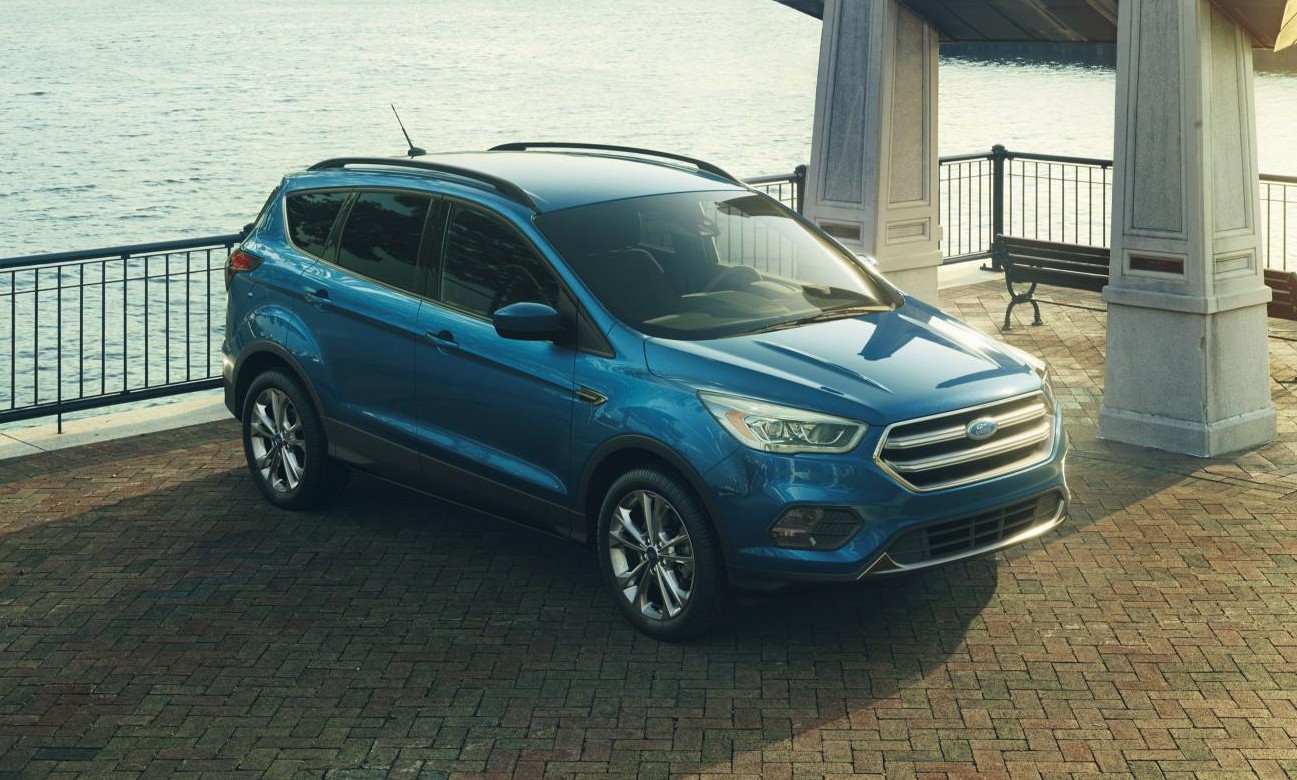 17FordEscape-Titanium_13_HR