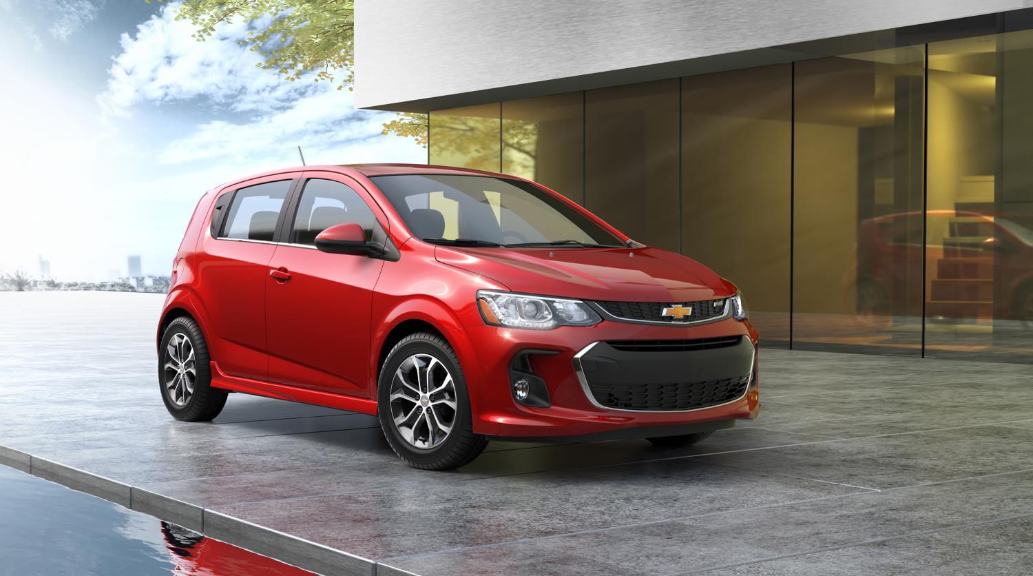 2017-Chevrolet-Sonic-005