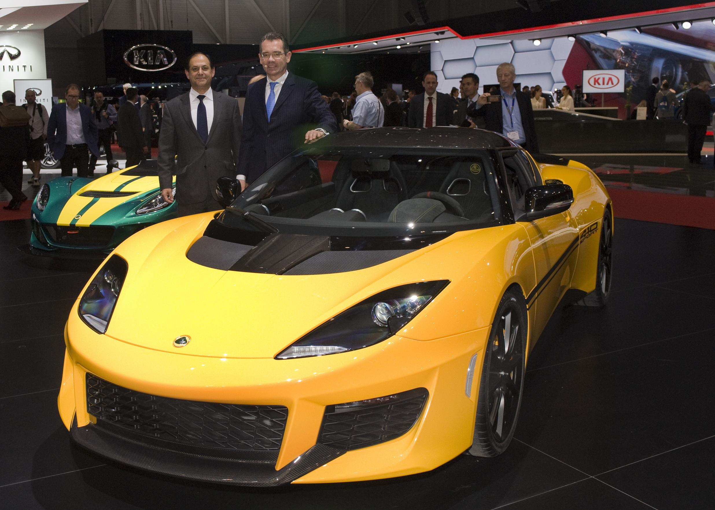 Lotus Cars Geneva Motorshow 2016 1_20 crop