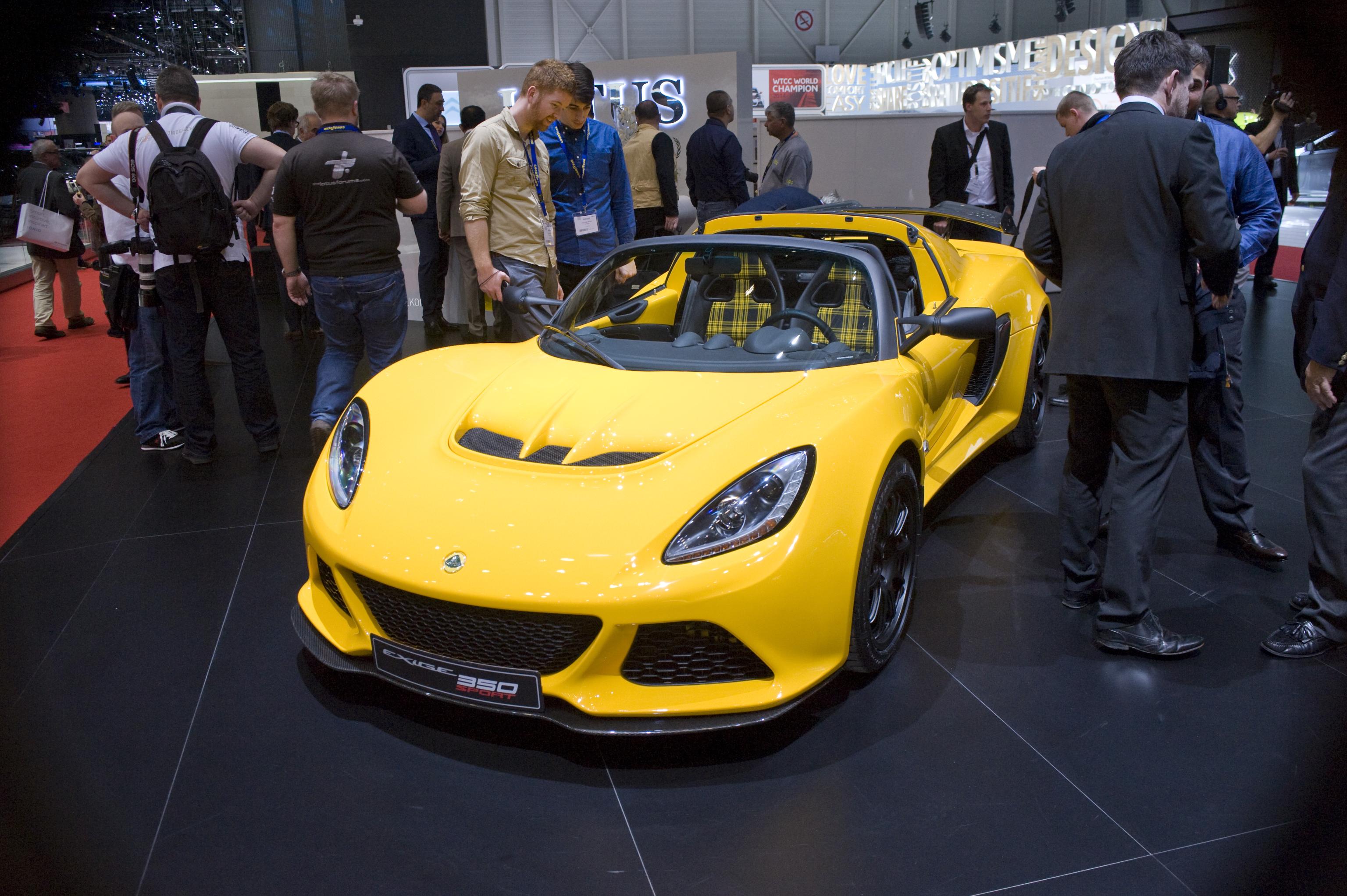 Lotus Cars Geneva Motorshow 2016 1_28