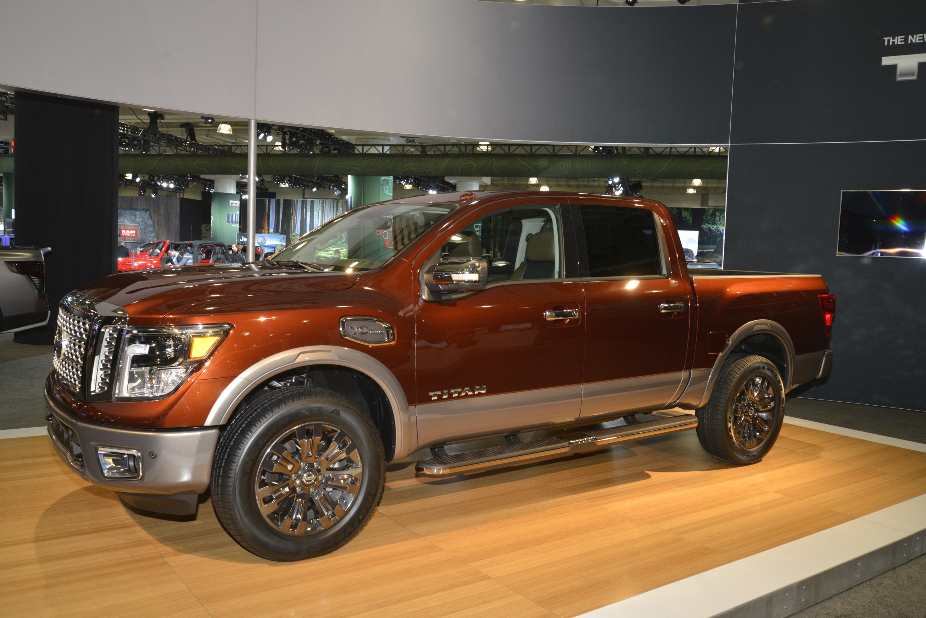 Nissan TITAN Crew Cab