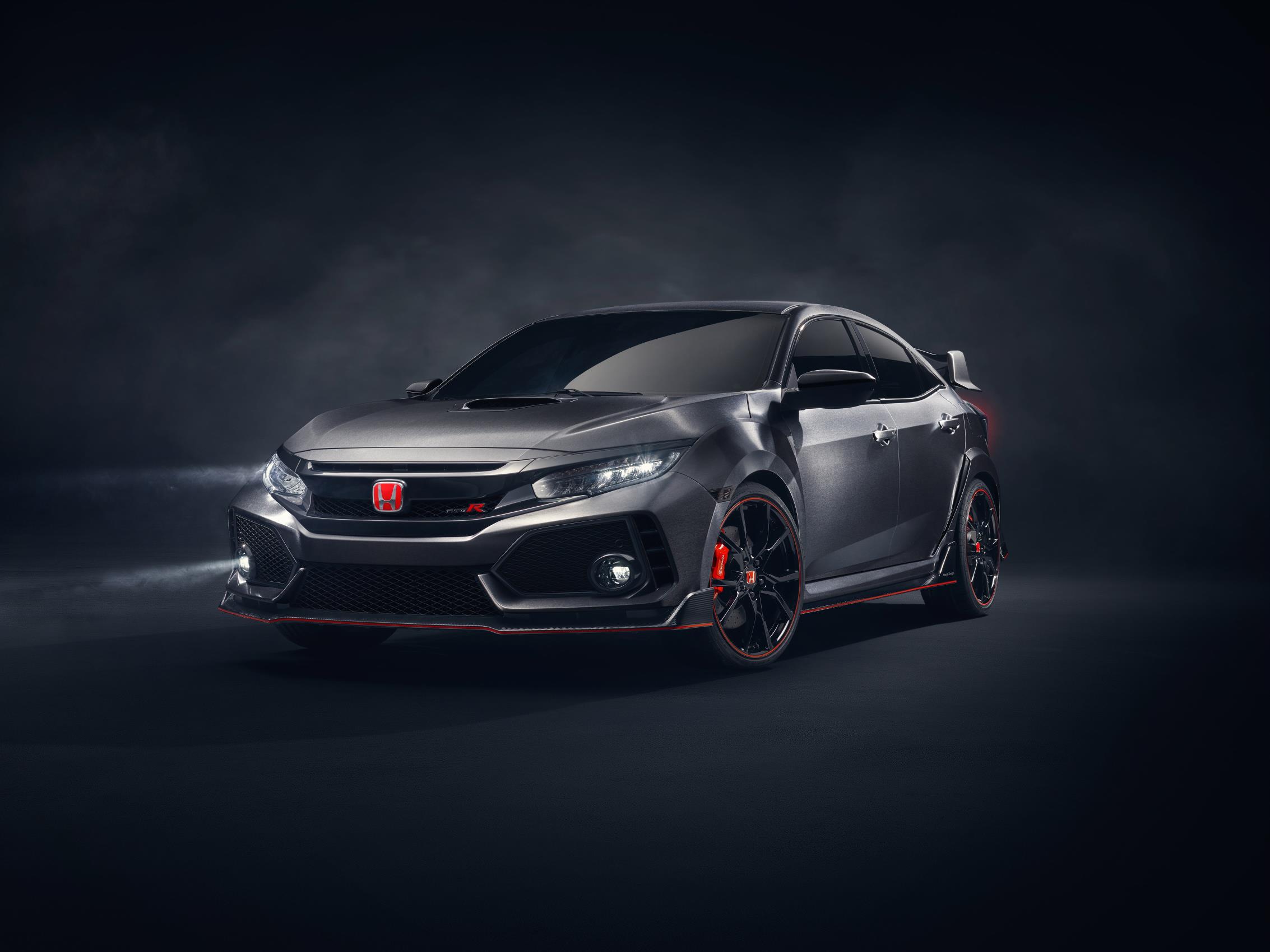 78932_new_civic_type_r_prototype_breaks_cover_in_paris-1