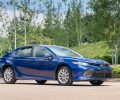 2018_Toyota_Camry_LE_03_1886F5BB3CEC27876E5C4C9BF03EBB8EF3FE2C19