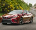 2018_Toyota_Camry_SE_Hybrid_05_BDC1660FD57EBD89DD80DD6C2904BDF6895B69DF (1)