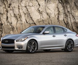 2019_Infiniti_Q70_Premium_Select_Edition_07